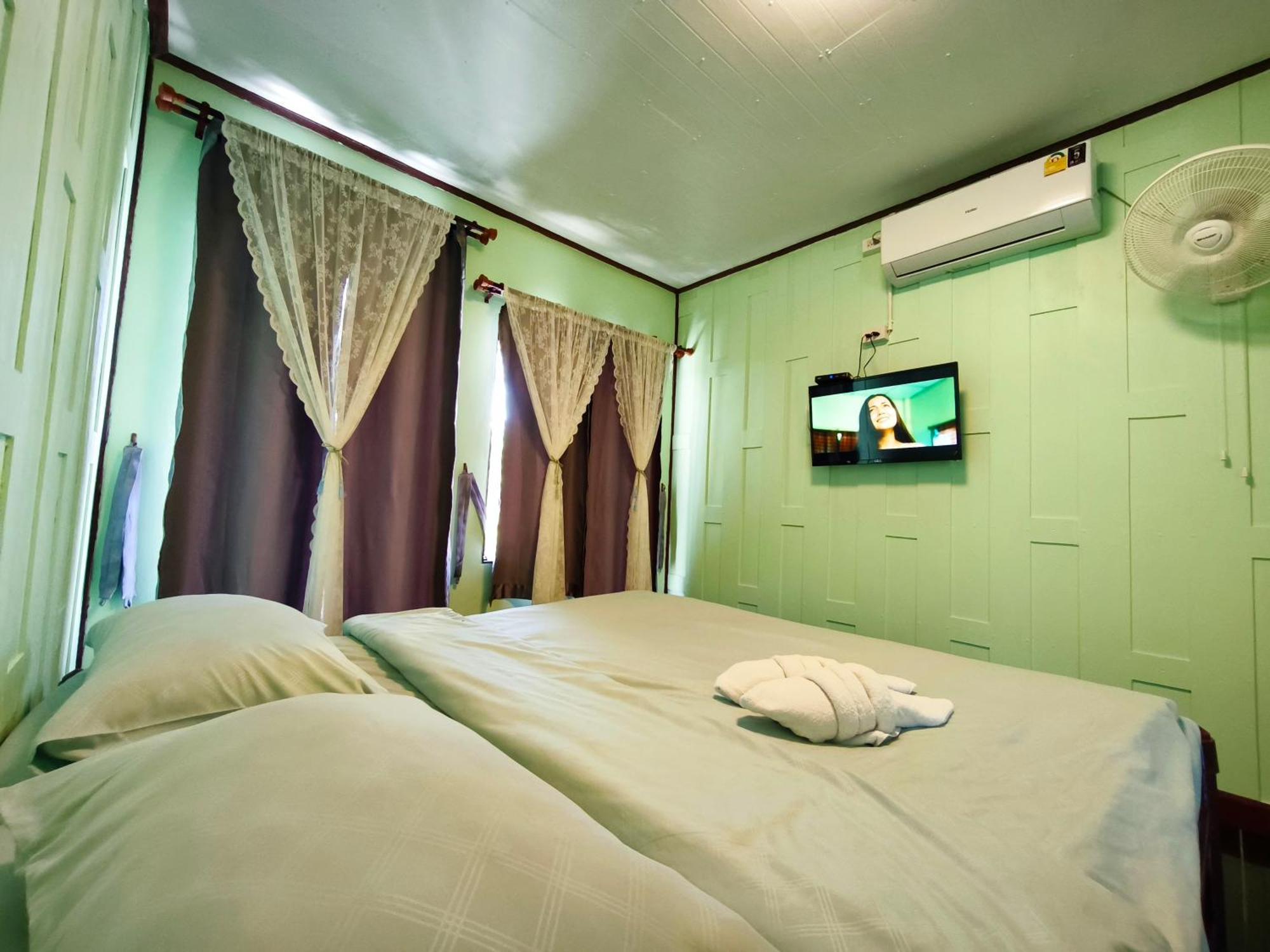 Boat And House Resort Amphoe Khao Kho Exterior foto