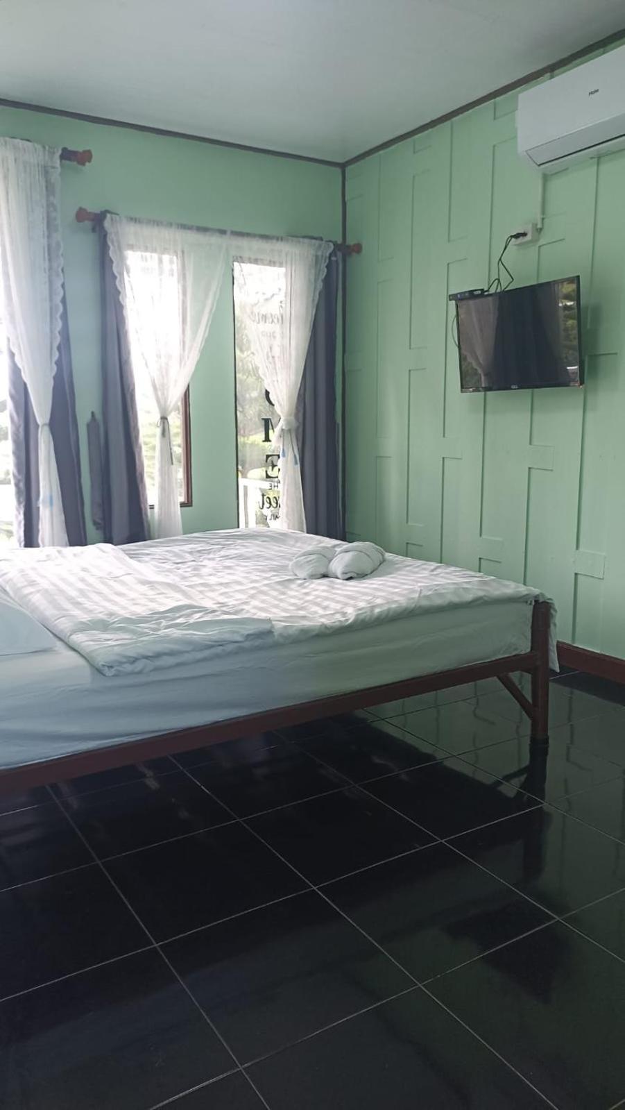 Boat And House Resort Amphoe Khao Kho Exterior foto